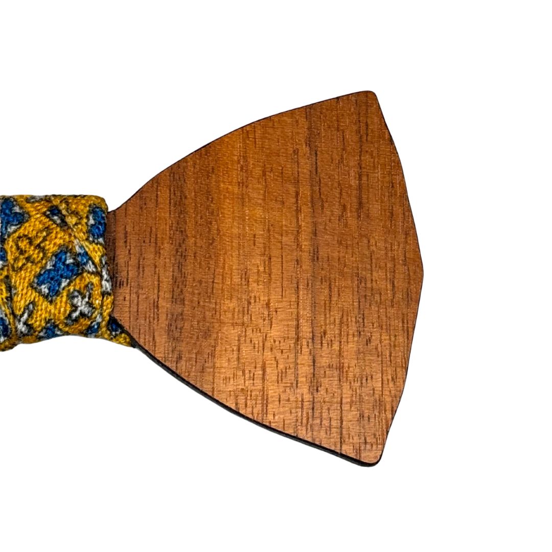 Papillon Annodato in Legno con Nodo in Lana