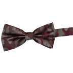 Papillon seta fantasia camouflage annodato a mano con raffinata cura sartoriale