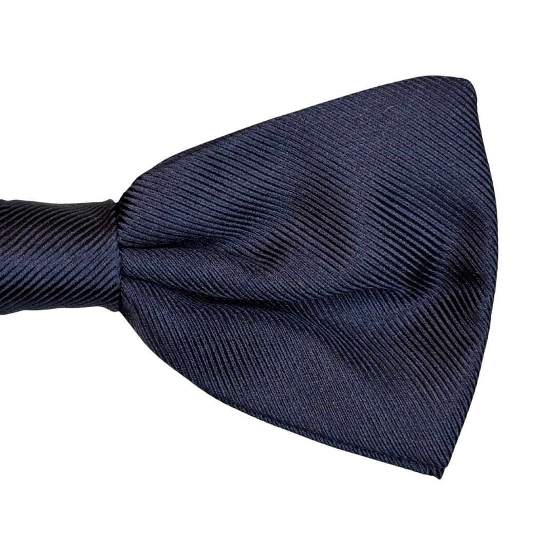 Papillon annodato a mano regolabile in seta motivo twill tinta unita