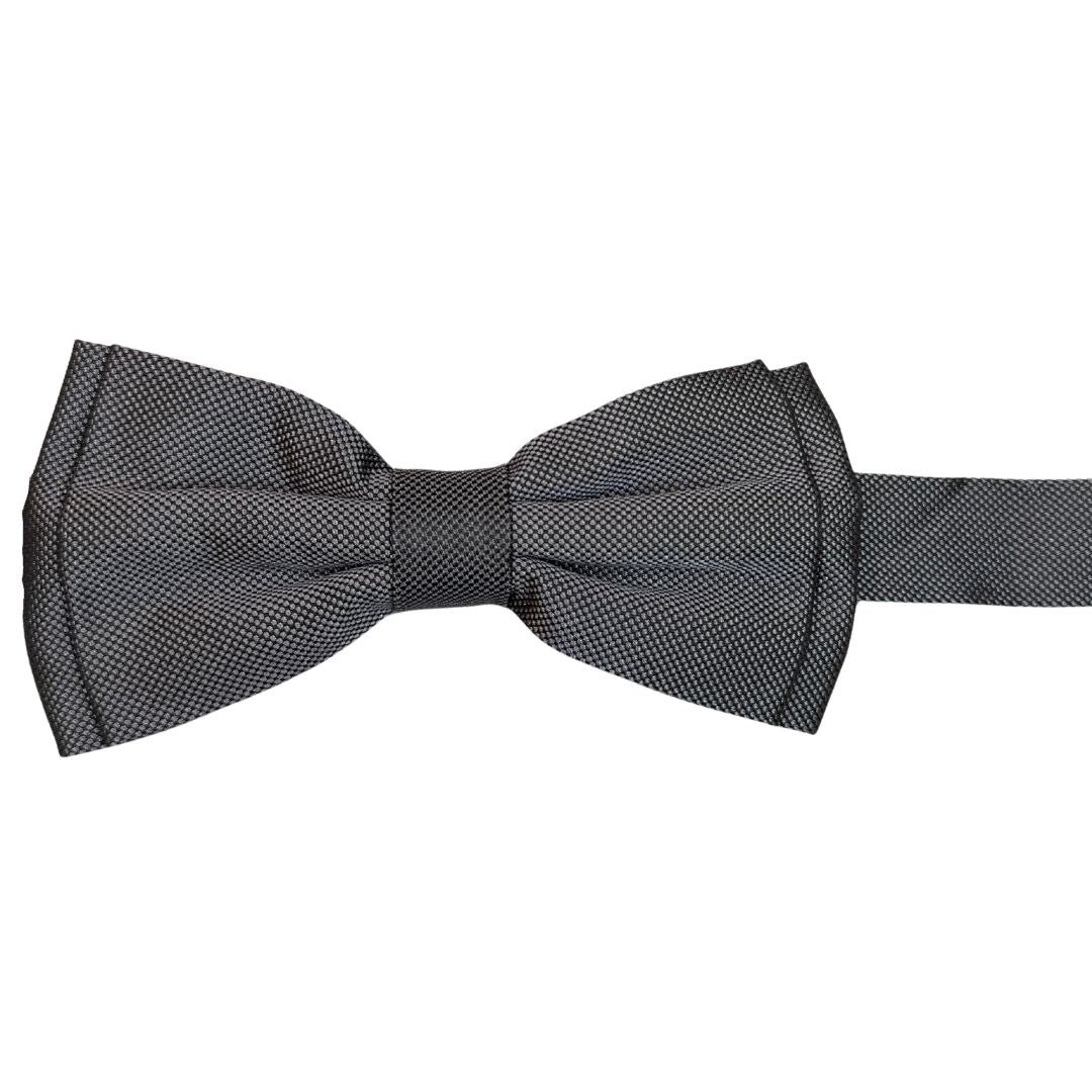 Papillon in seta oxford annodato a mano con texture microtrama e profilo in tono