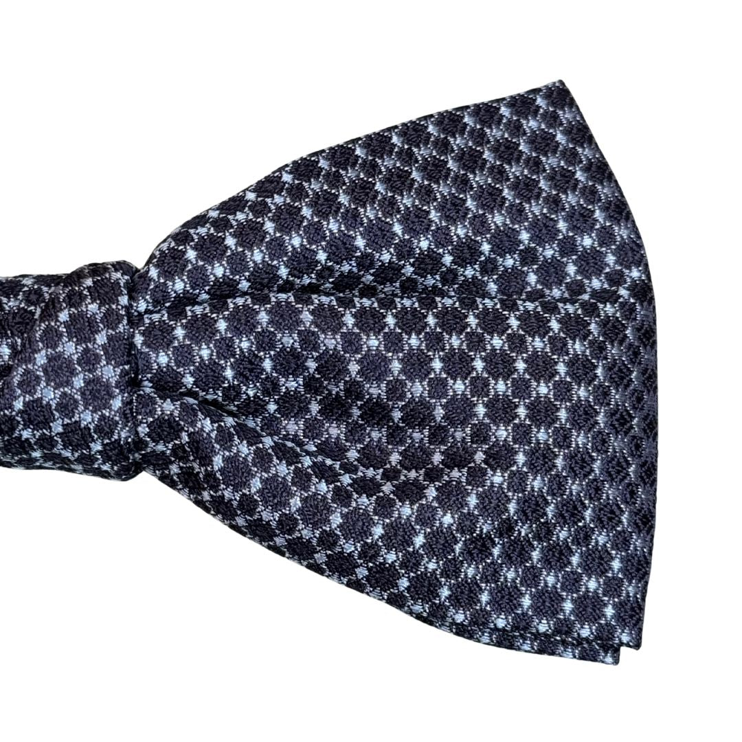 Papillon in seta jacquard disegni geometrici tessuto pregiato e nodo sartoriale