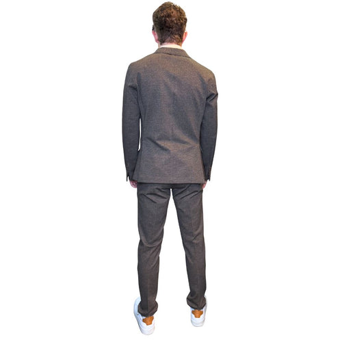 Abito uomo microfantasia. giacca monopetto, tasca con pattina Made in Italy