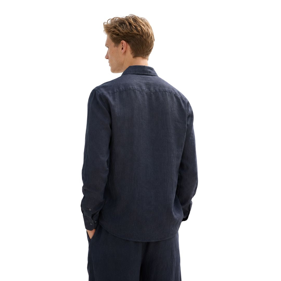Camicia uomo classica in 100% lino manica lunga, collo 1/2 francese tinta unita