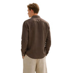 Camicia uomo classica in 100% lino manica lunga, collo 1/2 francese tinta unita